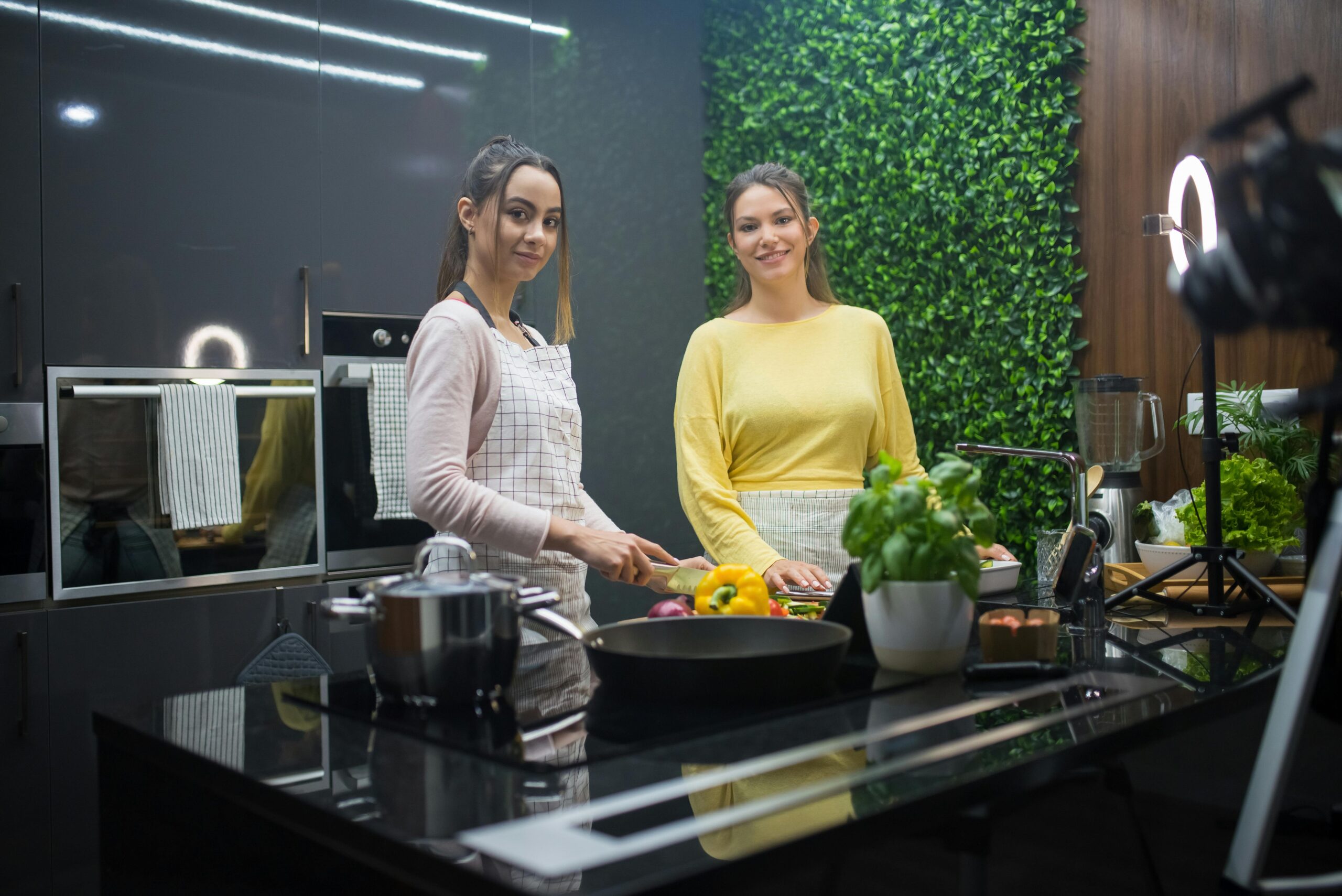 Influencers para mi Negocio: Cómo Burgerman, Fer Veloz, Ale Hervi y Black Mamba Transforman la Industria Gastronómica