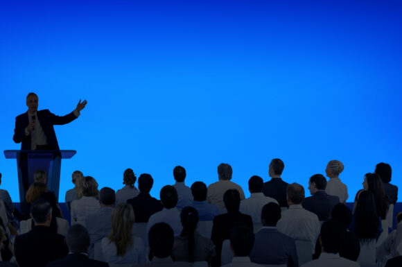 ¿Qué es un Summit y por qué es clave en los Eventos Corporativos?