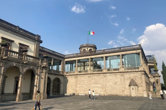¿Se pueden hacer eventos en el Castillo de Chapultepec? Lo que debes saber antes de buscar contacto